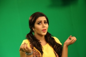 shamna-kasim-latest-pics-556-00474