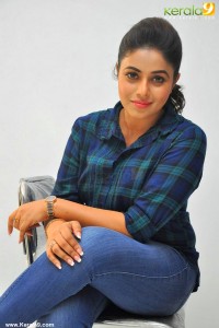 shamna-kasim-latest-pictures-159-00238