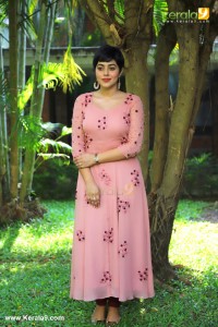 shamna-kasim-latest-stills-039-00144