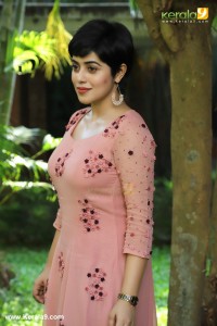 shamna-kasim-latest-stills-039-00337