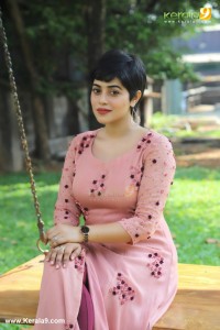 shamna-kasim-latest-stills-039-00667