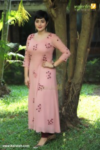 shamna-kasim-latest-stills-03910