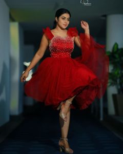 shamna kasim new look in red dress photos 021-009
