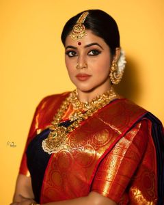 shamna-kasim-new-look-in-saree-photoshoot-01-005