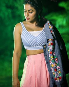 shamna kasim new look photos 021-004