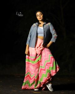 shamna kasim new look photos 021-005