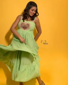 shamna-kasim-new-look-photos-023-007