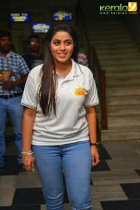 shamna-kasim-poorna-latest-photos-00781