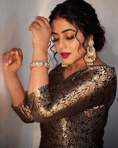 shamna-kasim-poorna-new-photos-hd-2022-004
