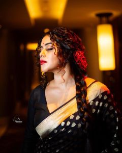 shamna-kasim-poorna-new-photos-hd-2022-010
