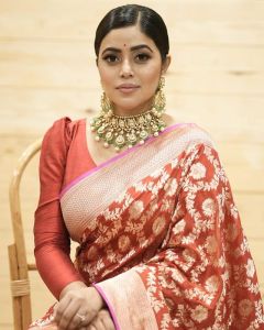 shamna-kasim-red-saree-photos-latest