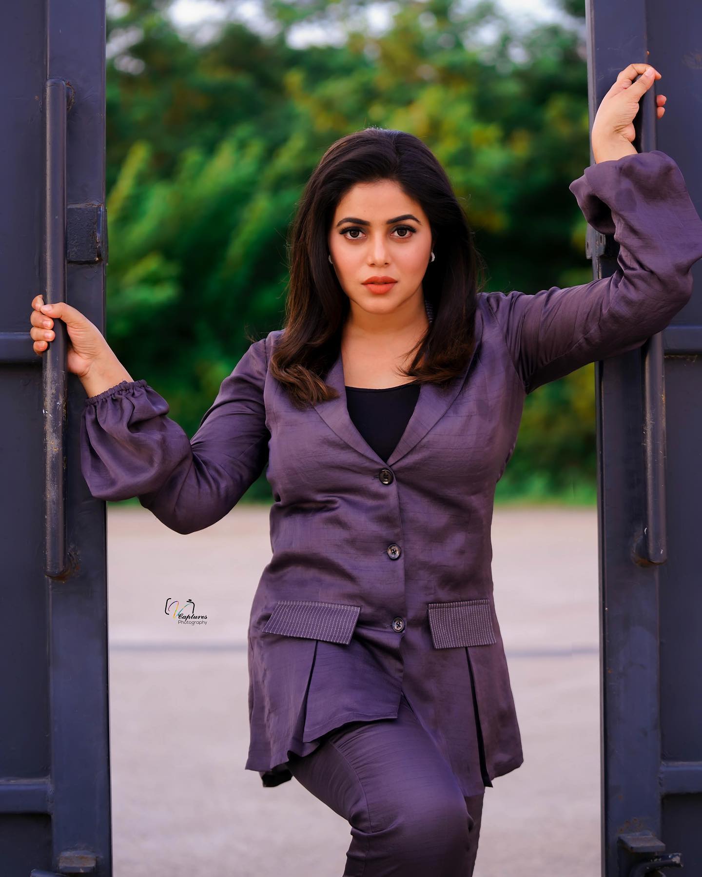 shamna-kasim-in-violet-coat-co-ord-with-decorated-collars-bell-bottoms