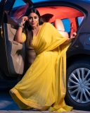 actress-poorna-in-yellow-saree-photos-002