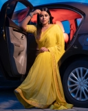 actress-poorna-in-yellow-saree-photos-004