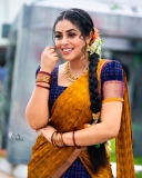 poorna-latest-images-in-half-saree