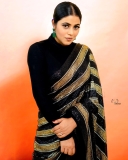 shamna-kasim-in-black-saree-photoshoot-008