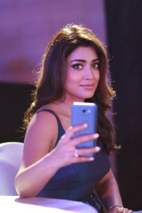 actress-shriya-saran-latest-images-0983-234