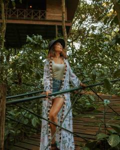 shriya-saran-glamour-photoshoot-pictures-009