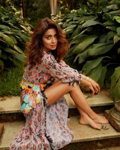 shriya-saran-glamour-photoshoot-pictures-014
