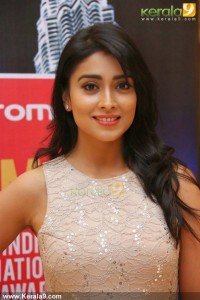 shriya-saran-hd-images-00354