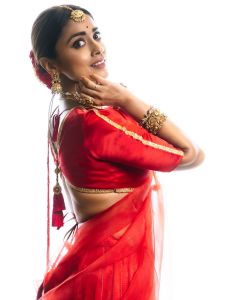 shriya-saran-in-red-lehenga-look-photos-007