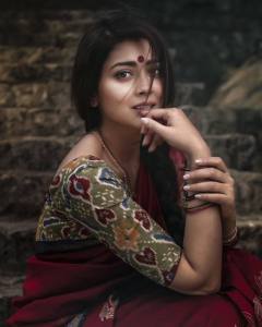 shriya-saran-latest-images-003