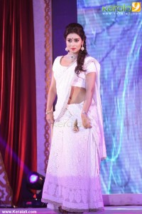 shriya-saran-latest-images-00382