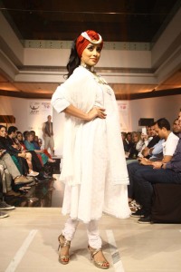 shriya-saran-latest-photos-00764