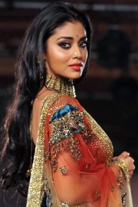 shriya-saran-latest-photos-10373