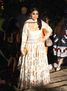 shriya-saran-latest-photos-22299