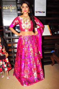 shriya-saran-latest-photos-gallery-0982-00263