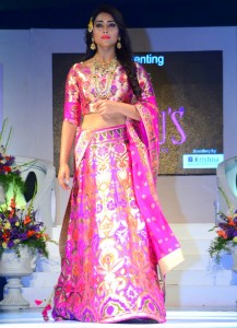 shriya-saran-latest-pics-092-00176