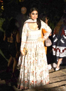 shriya-saran-latest-pics-100-00470