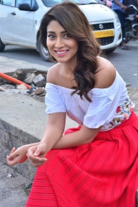 shriya-saran-latest-pics-222-00148