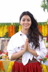 shriya-saran-latest-pictures-093932-262