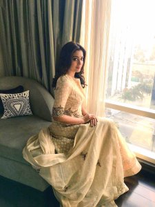 shriya-saran-latest-pictures-359-00365