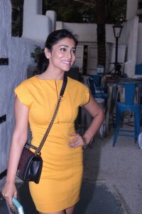 shriya-saran-latest-stills-400-00226