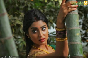 shriya-saran-new-stills-00158
