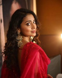 shriya-saran-photos-after-marriage-