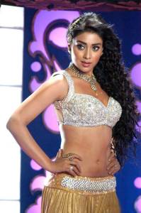 shriya-saran-photos-download-00339
