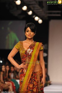 shriya-saran-photoshoot-00175