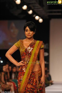 shriya-saran-photoshoot-00672