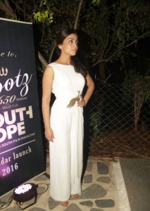 shriya-saran-pics-12345