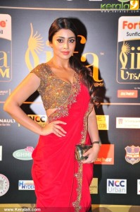 shriya-saran-pictures-100-01286