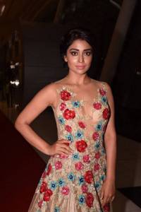 shriya-saran-pictures-456-00173