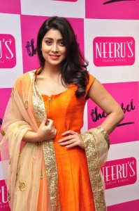 shriya-saran-stills-357-00417
