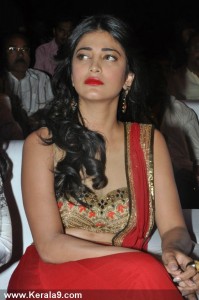 shruthi-haasan-latest-photos-03334