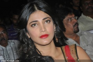 shruthi-haasan-latest-stills-00117