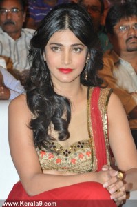 shruthi-haasan-latest-stills-00638