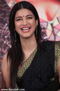 shruthi-haasan-new-pics-00650